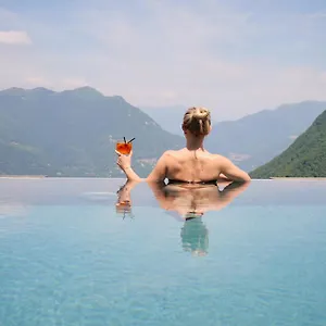 Paradiso Брунате